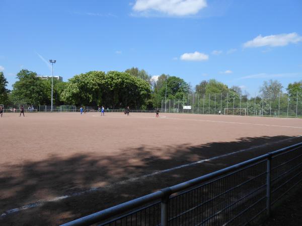 Sportplatz Subbelrather Straße - Köln-Ehrenfeld