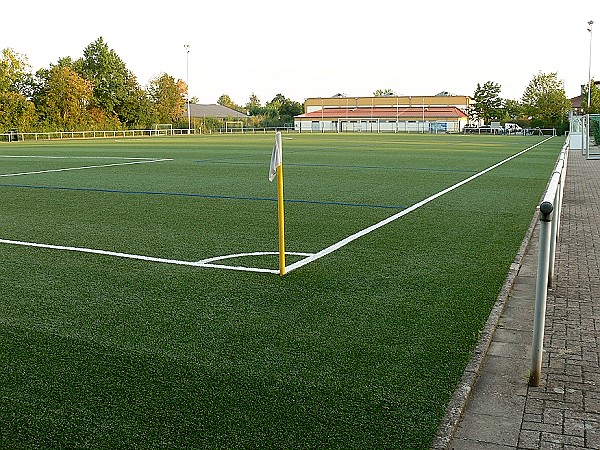 Queichtal-Stadion Nebenplatz - Offenbach/Queich