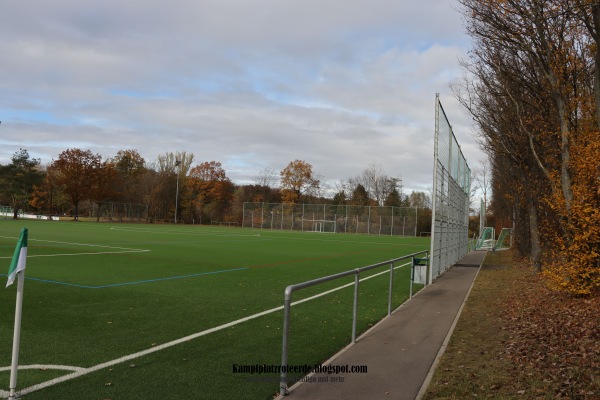 Sportanlage Solitudestraße Platz 2 - Stuttgart-Wolfbusch