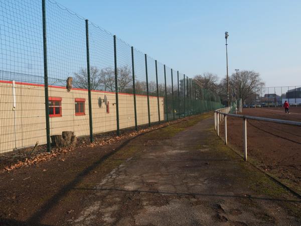 Bezirkssportanlage Duisburger Straße - Duisburg-Obermarxloh