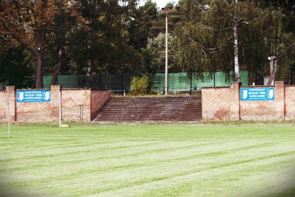 Militärstadion an der Höheren Fliegertechnischen Schule - Niedergörsdorf-Altes Lager