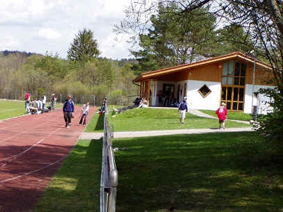 Sportanlage an der Volksschule - Wolfratshausen-Waldram
