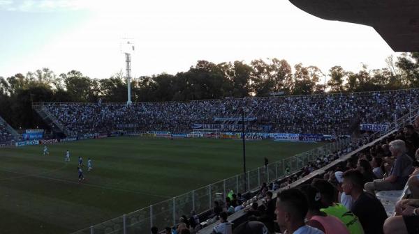 Estadio Juan Carmelo Zerillo - La Plata, BA