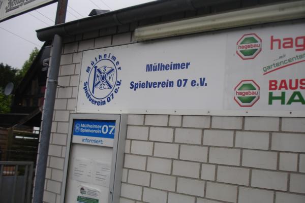 Stadion am Waldschlößchen - Mülheim/Ruhr-Saarn