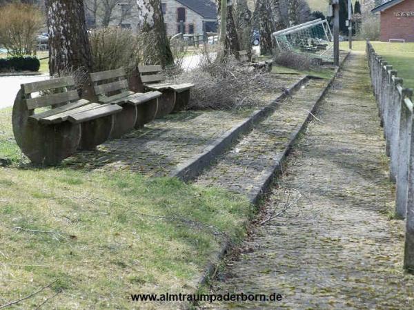 Hellwegstadion - Lichtenau/Westfalen-Henglarn