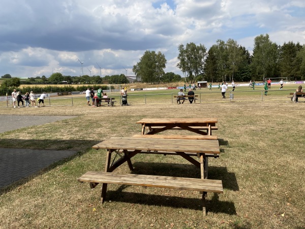 Sportplatz an der Schule - Kirchhain-Langenstein