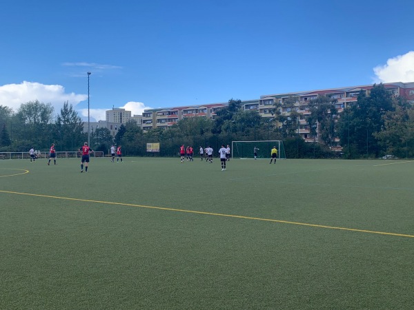 Sportplatz Schönagelstraße - Berlin-Marzahn