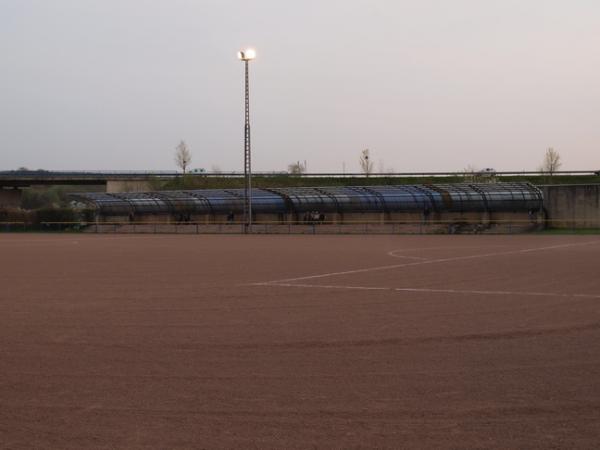 Hubert-Bündgens-Sportstadion Nebenplatz - Eschweiler-Weisweiler