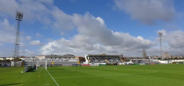 Estádio Pina Manique (1954) - Lisboa