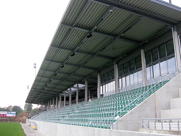 Häcker Wiehenstadion - Rödinghausen-Schwenningdorf