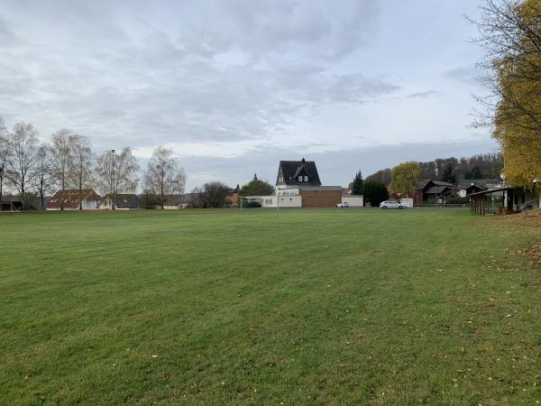 Sportplatz am Dorfgemeinschaftshaus - Hungen-Nonnenroth