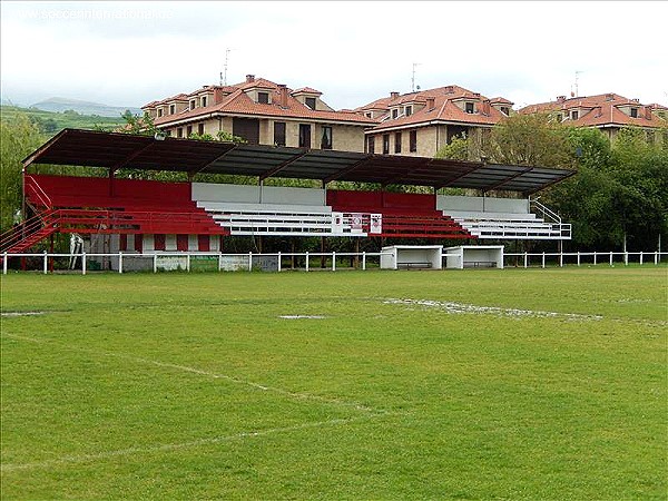 Estadio El Castañal - Selaya, CB