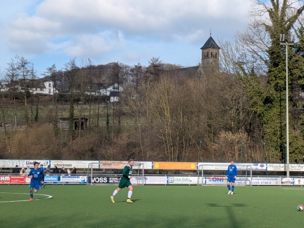 Erich-Tix-Sportanlage - Lindlar-Kapellensüng