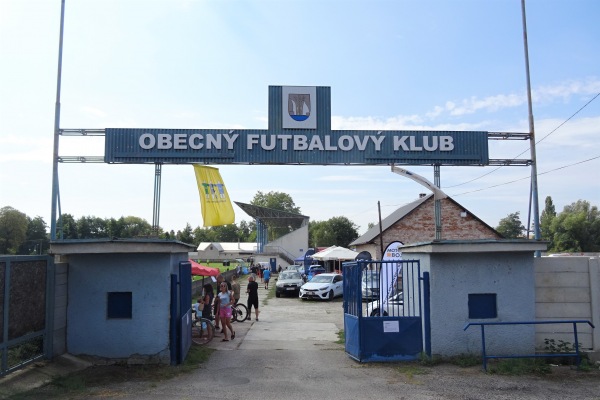 Futbalové ihrisko Tovarníky - Tovarníky