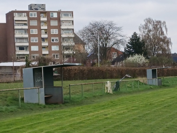 Sportplatz Gierthmühlenweg - Mönchengladbach-Lürrip
