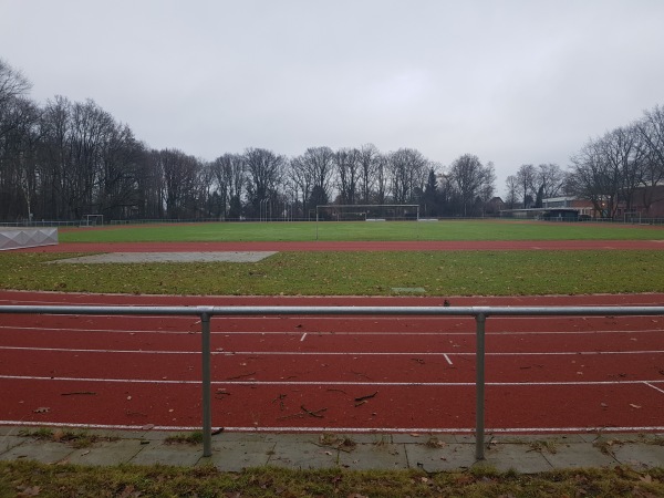 Sportplatz am Reesenbüttel - Ahrensburg