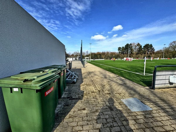 Sportplatz am Freibad - Bad Oeynhausen-Lohe