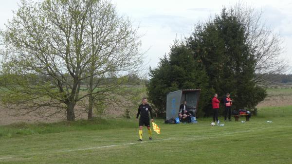 Boisko w Sowno - Płoty-Sowno