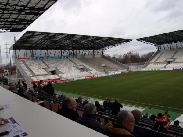 Stadion an der Hafenstraße - Essen/Ruhr-Bergeborbeck