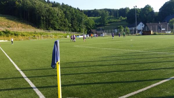 Sportplatz Zur alten Kapelle - Drolshagen-Schreibershof