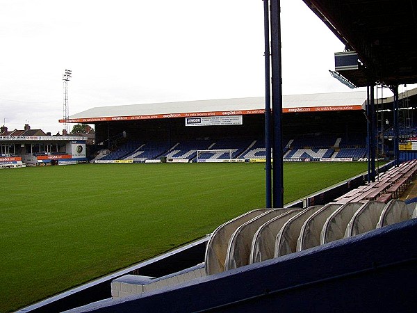 Kenilworth Road Stadium - Luton, Bedfordshire