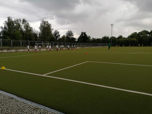 Sportplatz Lieselotte-Berger-Straße - Berlin-Rudow