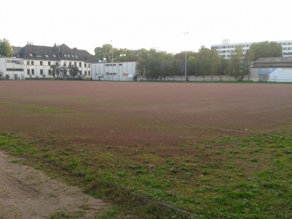 Sportstätte Walter Helpenstell - Koblenz-Rauental