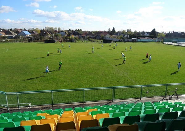 Futbalový štadión SC Veľké Dvorníky - Veľké Dvorníky