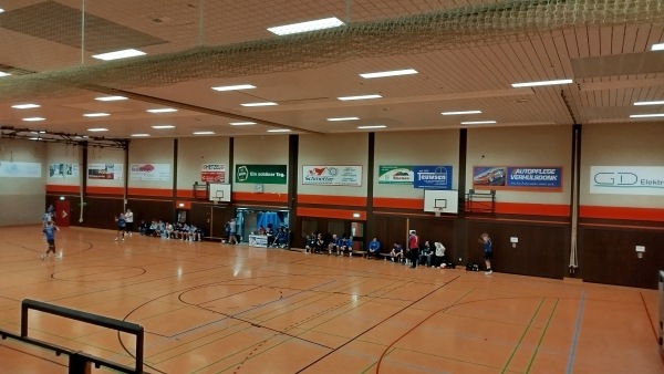 Sporthalle Issum - Issum