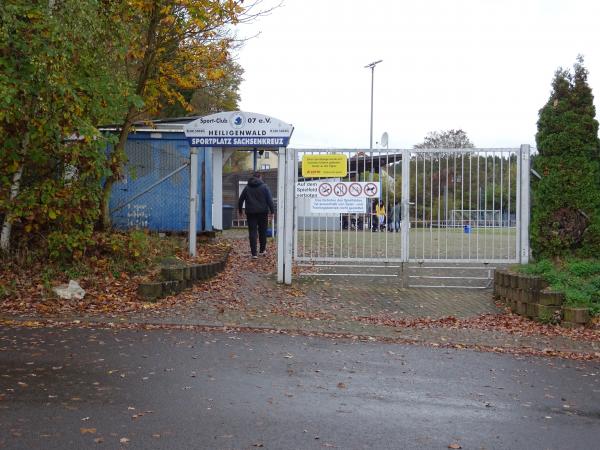 Sportplatz Sachsenkreuz - Schiffweiler-Heiligenwald