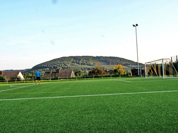 Sportplatz Am Sonnenhang - Schmallenberg-Gleidorf