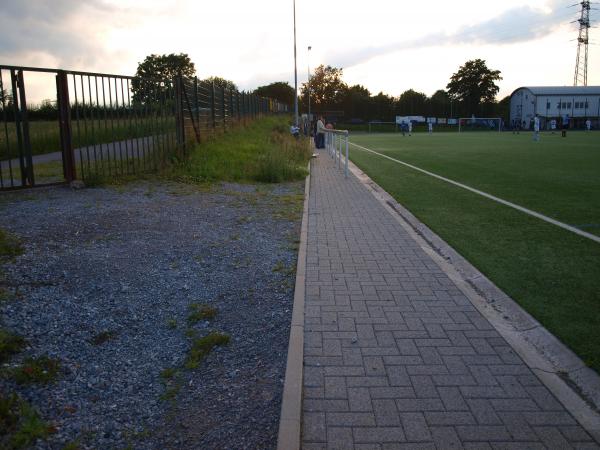 Sportplatz Opp Linde - Wuppertal-Linde