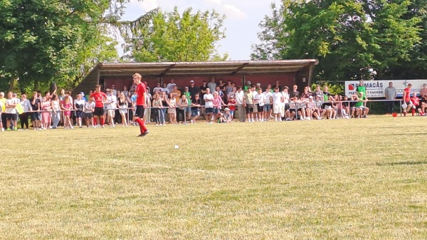 Sportplatz Ammeldingen - Ammeldingen bei Neuerburg