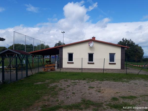 Sportplatz am See - Kummerow am See