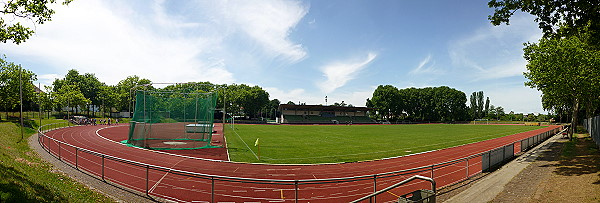 Stadion Sommerdamm - Rüsselsheim/Main