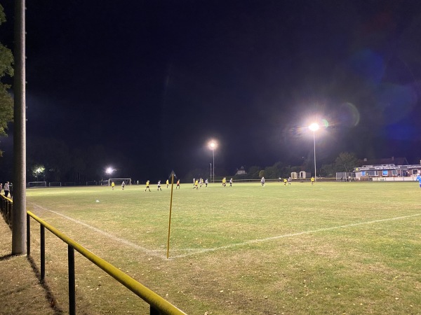 Postsportplatz Alexandersfeld - Oldenburg (Oldenburg)-Alexandersfeld