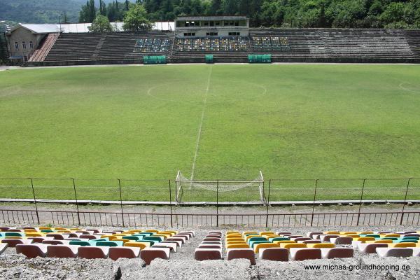 Stadioni Vladimer Bochorishvili - Tkibuli