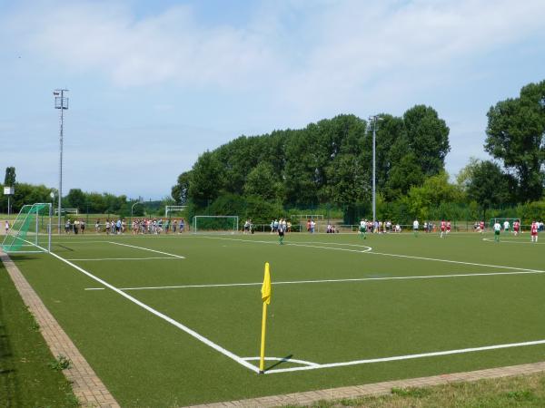 Stadion Wartenberg Nebenplatz - Berlin-Wartenberg