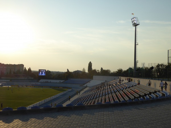 Stadion Zirka imeni Stanislava Berezkina - Kropyvnytskyi