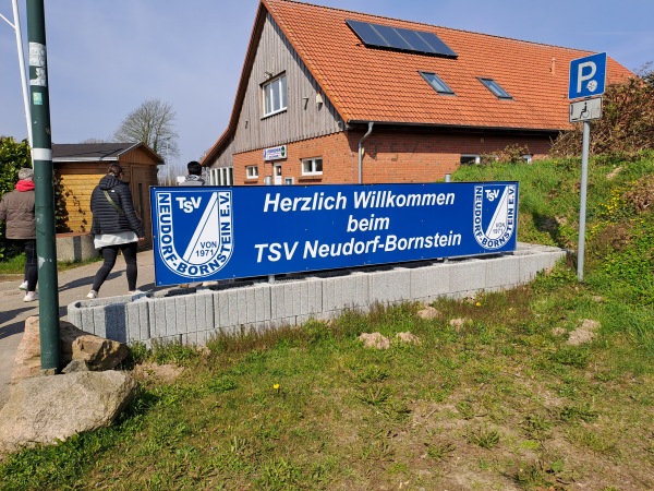 B76 Arena - Neudorf-Bornstein