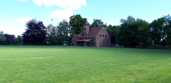 Sportplatz Ovenstädt - Petershagen/Weser-Ovenstädt