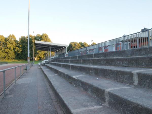 Manfred-Scheiff-Stadion der Bezirkssportanlage Am Krausen Bäumchen - Essen/Ruhr-Bergerhausen