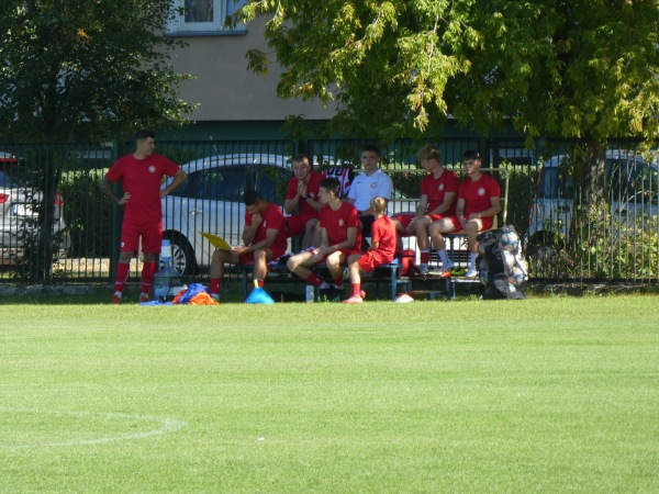 Stadion Miejski w Nowej Soli obok - Nowa Sól