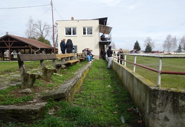 Futbalový štadión Tešedíkovo - Tešedíkovo