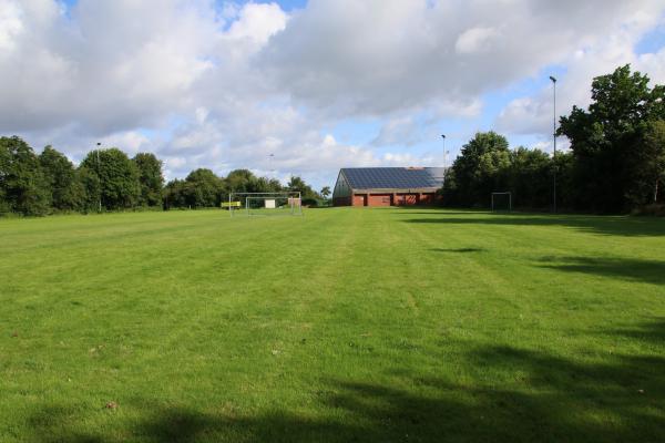 Stadion an der Peldemühle B-Platz - Esens