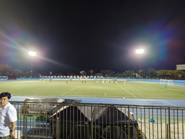 Okudo General Sports Center Athletics Stadium - Tōkyō
