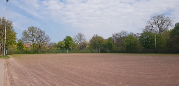 Sportanlage an der Kanalbrücke D-Platz - Hannover-Vahrenheide