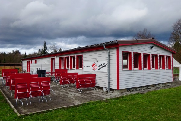 Sportplatz Giessenbad Nebenplatz - Belp