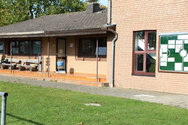 Sportplatz Kirchstraße - Hürtgenwald-Hürtgen