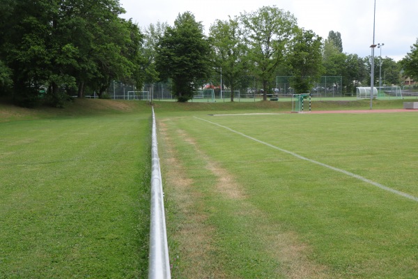 Sportanlage Solitudestraße - Stuttgart-Wolfbusch